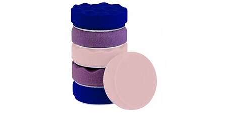 çImagen de una pila de boinas de espuma Premium 3M™ Finesse-it™
