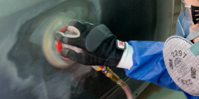 Reparación de pintura con 3M Finesse-it
